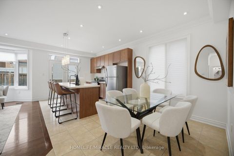 Photo 8 at 28 Kincardine Street, Kleinburg, Vaughan