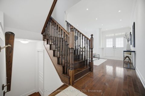 Photo 19 at 28 Kincardine Street, Kleinburg, Vaughan