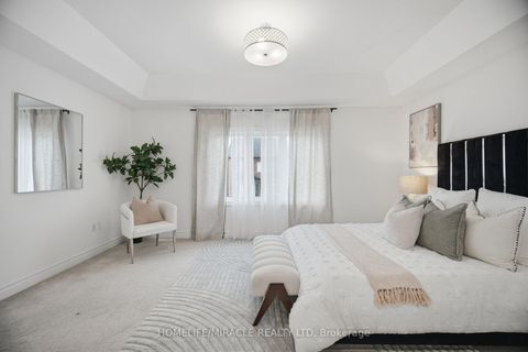 Photo 21 at 28 Kincardine Street, Kleinburg, Vaughan
