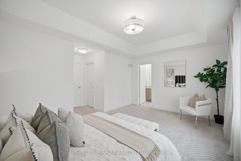 Photo 24 at 28 Kincardine Street, Kleinburg, Vaughan