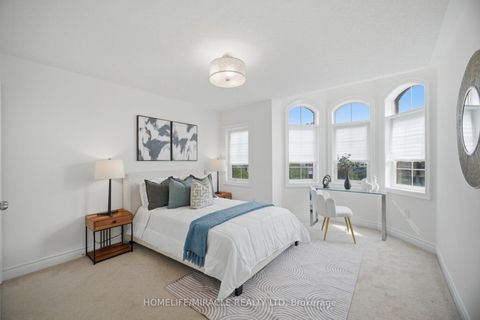 Photo 28 at 28 Kincardine Street, Kleinburg, Vaughan