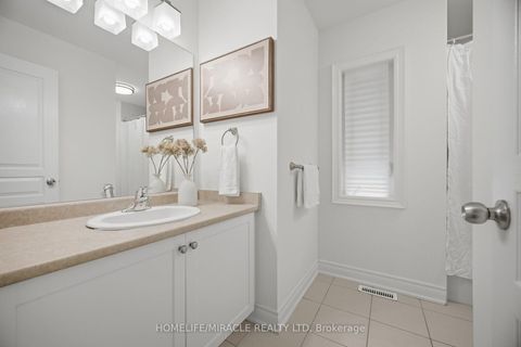 Photo 33 at 28 Kincardine Street, Kleinburg, Vaughan