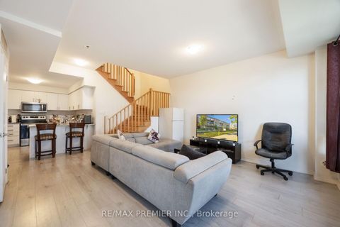 Photo 5 at 4 - 624 Rexdale Boulevard, Clairville, Toronto