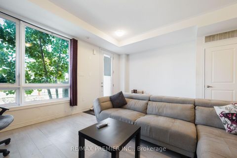 Photo 9 at 4 - 624 Rexdale Boulevard, Clairville, Toronto