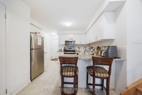Photo 11 at 4 - 624 Rexdale Boulevard, Clairville, Toronto