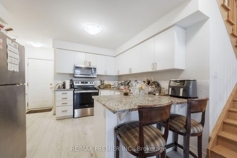 Photo 12 at 4 - 624 Rexdale Boulevard, Clairville, Toronto