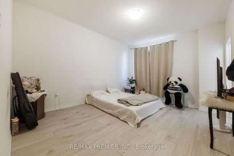 Photo 27 at 4 - 624 Rexdale Boulevard, Clairville, Toronto