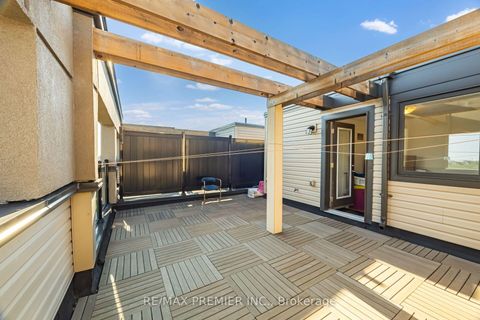 Photo 34 at 4 - 624 Rexdale Boulevard, Clairville, Toronto