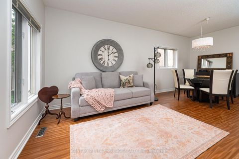 Photo 4 at 822 Surin Court, College Manor, Newmarket