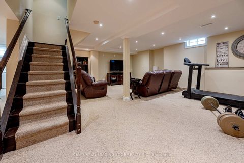 Photo 20 at 822 Surin Court, College Manor, Newmarket
