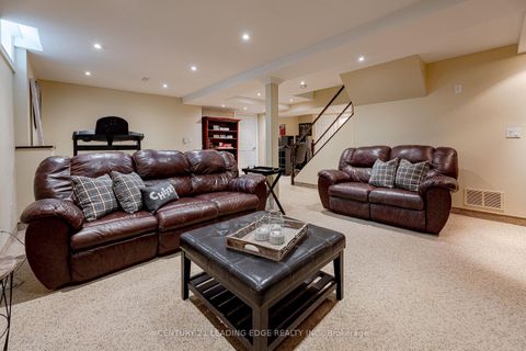 Photo 22 at 822 Surin Court, College Manor, Newmarket