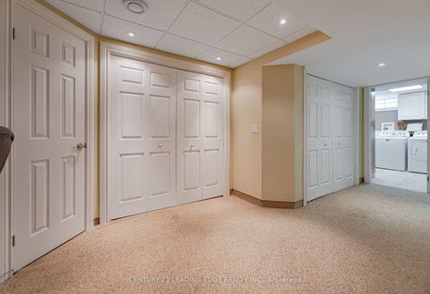 Photo 23 at 822 Surin Court, College Manor, Newmarket