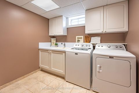 Photo 25 at 822 Surin Court, College Manor, Newmarket