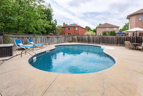 Photo 33 at 822 Surin Court, College Manor, Newmarket