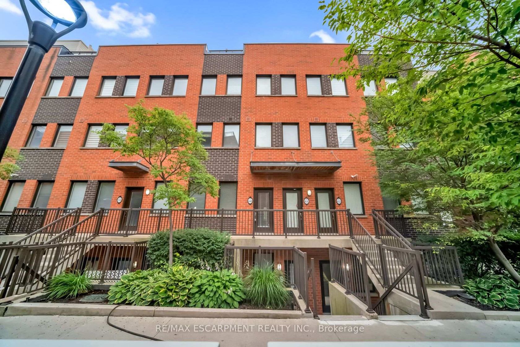 60 - 60 WINSTON PARK Boulevard, CFB, Toronto photo number 2