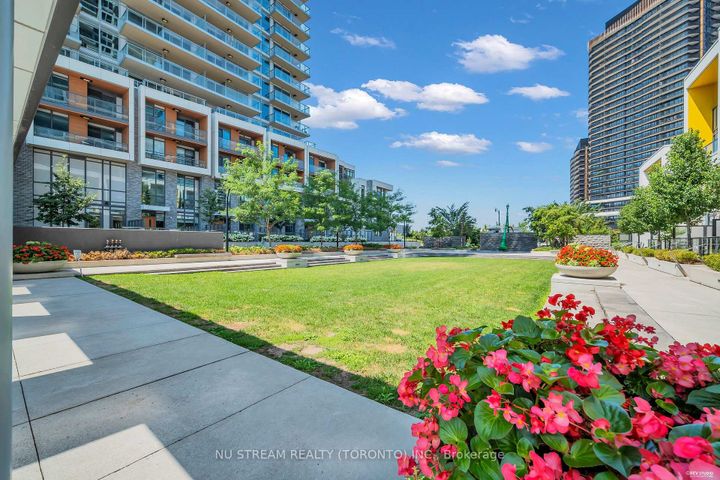 Photo 2 at 1105 - 95 Mcmahon Drive, Bayview Village, Toronto