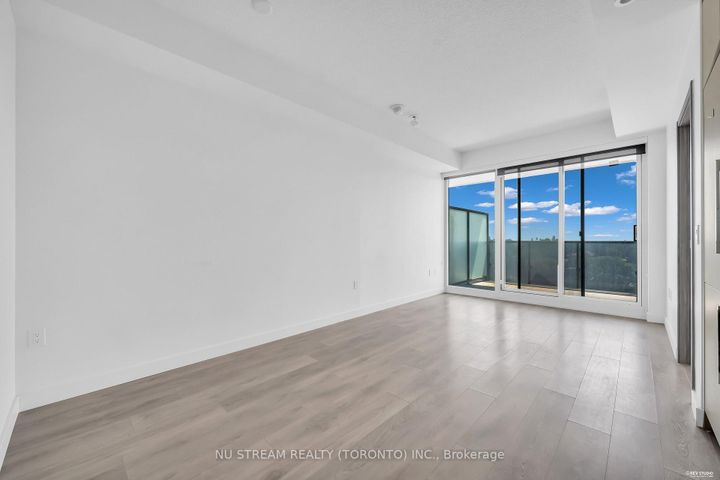 Photo 8 at 1105 - 95 Mcmahon Drive, Bayview Village, Toronto