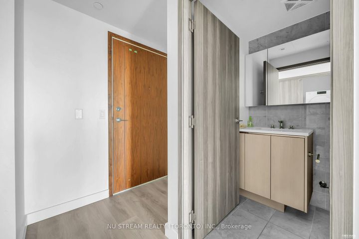 Photo 18 at 1105 - 95 Mcmahon Drive, Bayview Village, Toronto