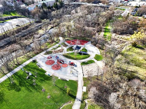 Photo 31 at 106 - 543 Timothy Street, Central Newmarket, Newmarket