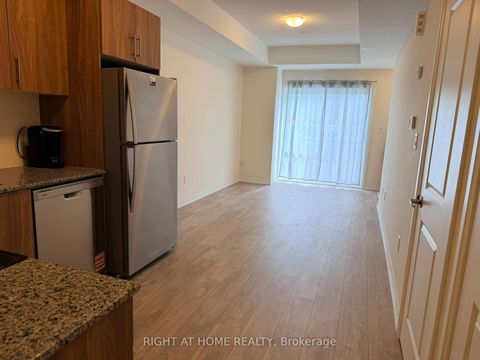 Photo 5 at 14 - 10 Liben Way, Malvern, Toronto