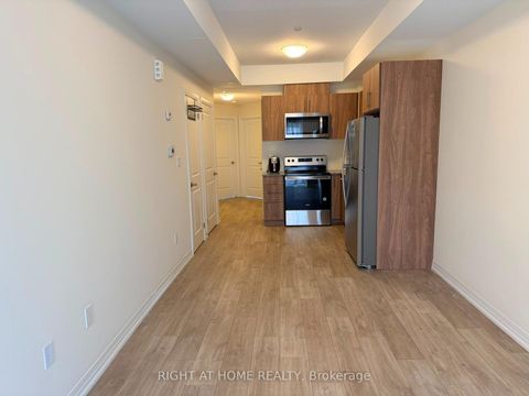 Photo 6 at 14 - 10 Liben Way, Malvern, Toronto