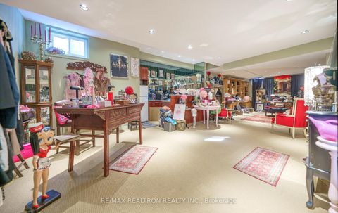 Photo 36 at 96 Markwood Lane, Yorkhill, Vaughan