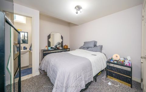 Photo 41 at 96 Markwood Lane, Yorkhill, Vaughan