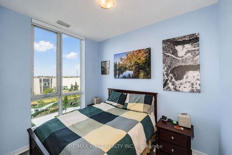 Photo 6 at 311 - 60 Honeycrisp Crescent, Vaughan Corporate Centre, Vaughan