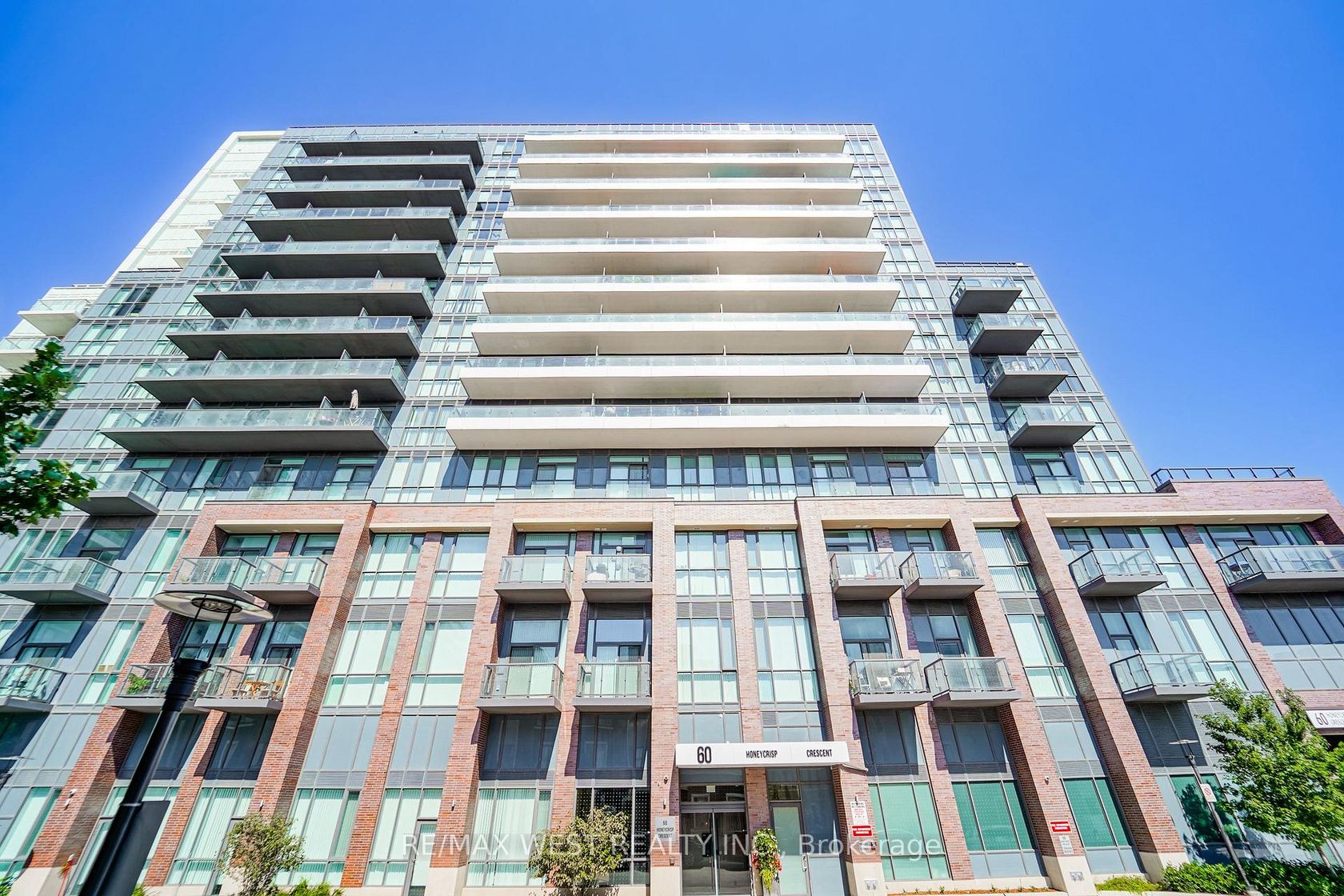 311 - 60 Honeycrisp Crescent, Vaughan Corporate Centre, Vaughan photo number 2