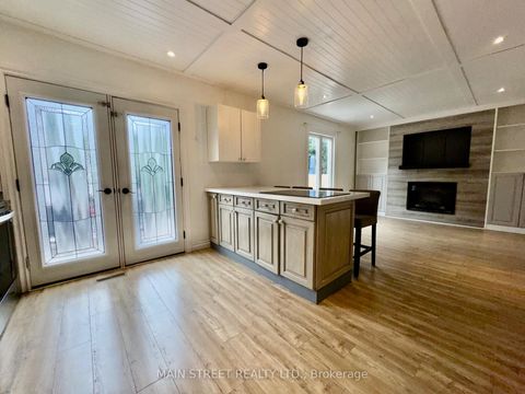 Photo 6 at 233 Thoms Crescent, Central Newmarket, Newmarket