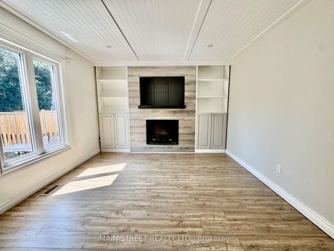 Photo 7 at 233 Thoms Crescent, Central Newmarket, Newmarket