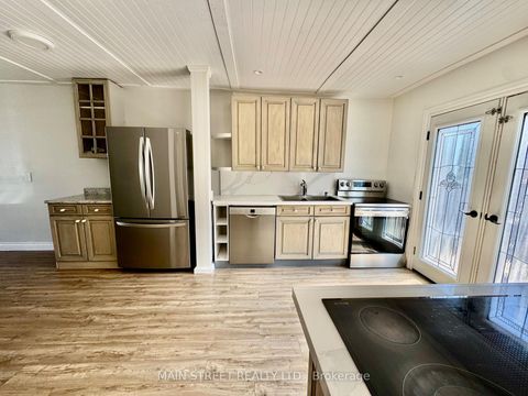 Photo 9 at 233 Thoms Crescent, Central Newmarket, Newmarket