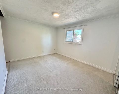 Photo 17 at 233 Thoms Crescent, Central Newmarket, Newmarket