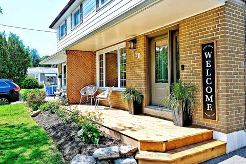 Photo 2 at 140 Lundy's Lane, Leslie Valley, Newmarket