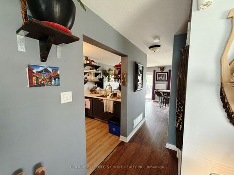 Photo 6 at 66 Michael Crescent, East Bayfield, Barrie