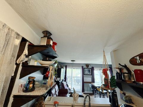 Photo 9 at 66 Michael Crescent, East Bayfield, Barrie