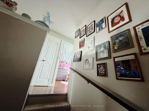 Photo 14 at 66 Michael Crescent, East Bayfield, Barrie