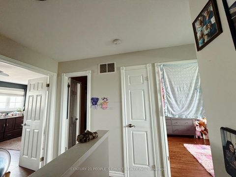 Photo 15 at 66 Michael Crescent, East Bayfield, Barrie