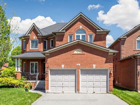 Photo 1 at 22 Canyon Hill Avenue, Westbrook, Richmond Hill