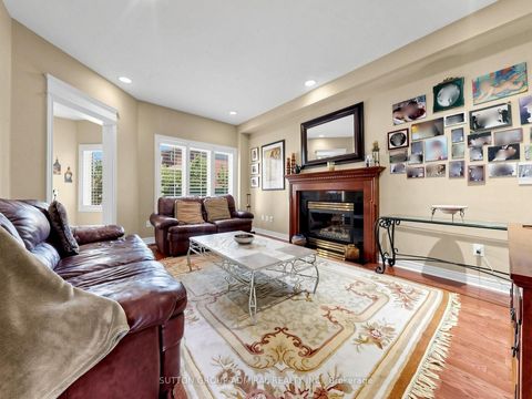 Photo 8 at 22 Canyon Hill Avenue, Westbrook, Richmond Hill