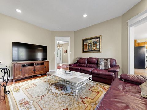 Photo 9 at 22 Canyon Hill Avenue, Westbrook, Richmond Hill