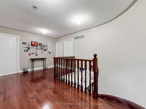 Photo 23 at 22 Canyon Hill Avenue, Westbrook, Richmond Hill
