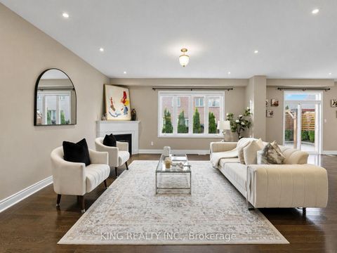 Photo 7 at 939 Goring Circle, Wyndham, Newmarket