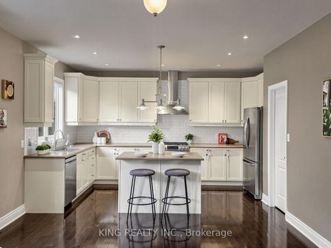 Photo 10 at 939 Goring Circle, Wyndham, Newmarket