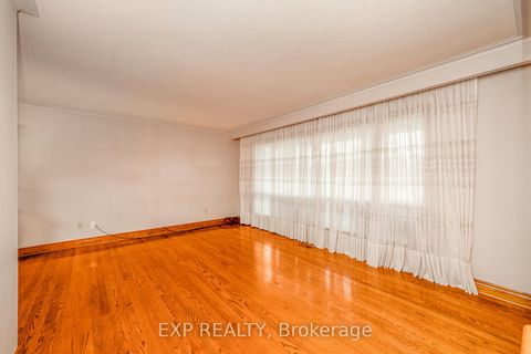 Photo 4 at 52 Storer Drive, Humbermede, Toronto