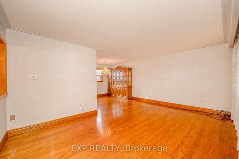 Photo 5 at 52 Storer Drive, Humbermede, Toronto