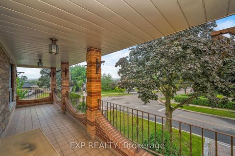 Photo 15 at 52 Storer Drive, Humbermede, Toronto