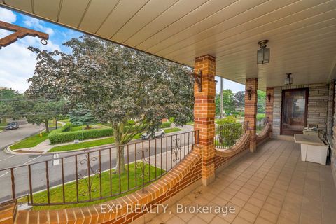 Photo 17 at 52 Storer Drive, Humbermede, Toronto