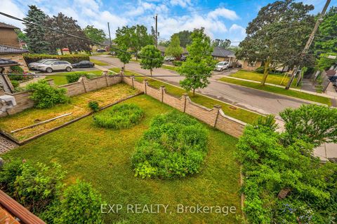 Photo 18 at 52 Storer Drive, Humbermede, Toronto