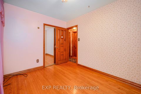 Photo 21 at 52 Storer Drive, Humbermede, Toronto